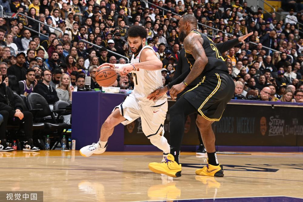 揭示了一个 揭示了一个