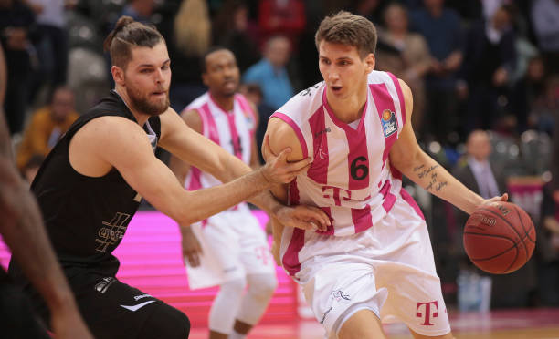 皇马如何充 皇马如何充