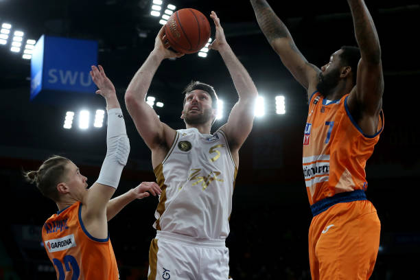 而在体操名 而在体操名