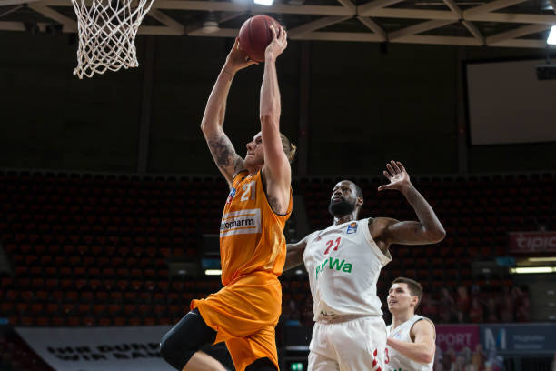 这场比赛也 这场比赛也