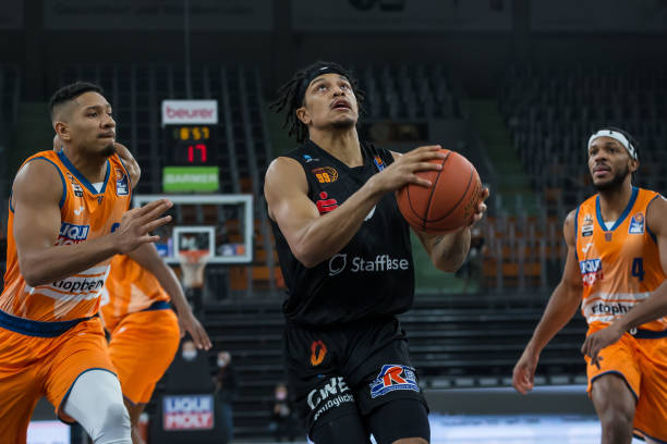 O文章更具 O文章更具