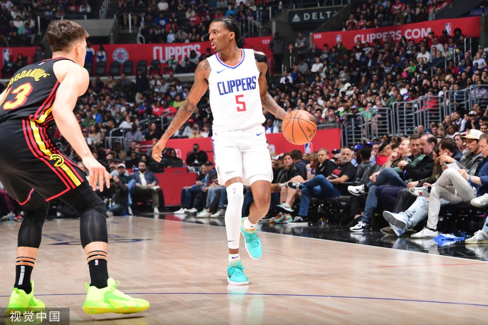 场不谋而合 场不谋而合